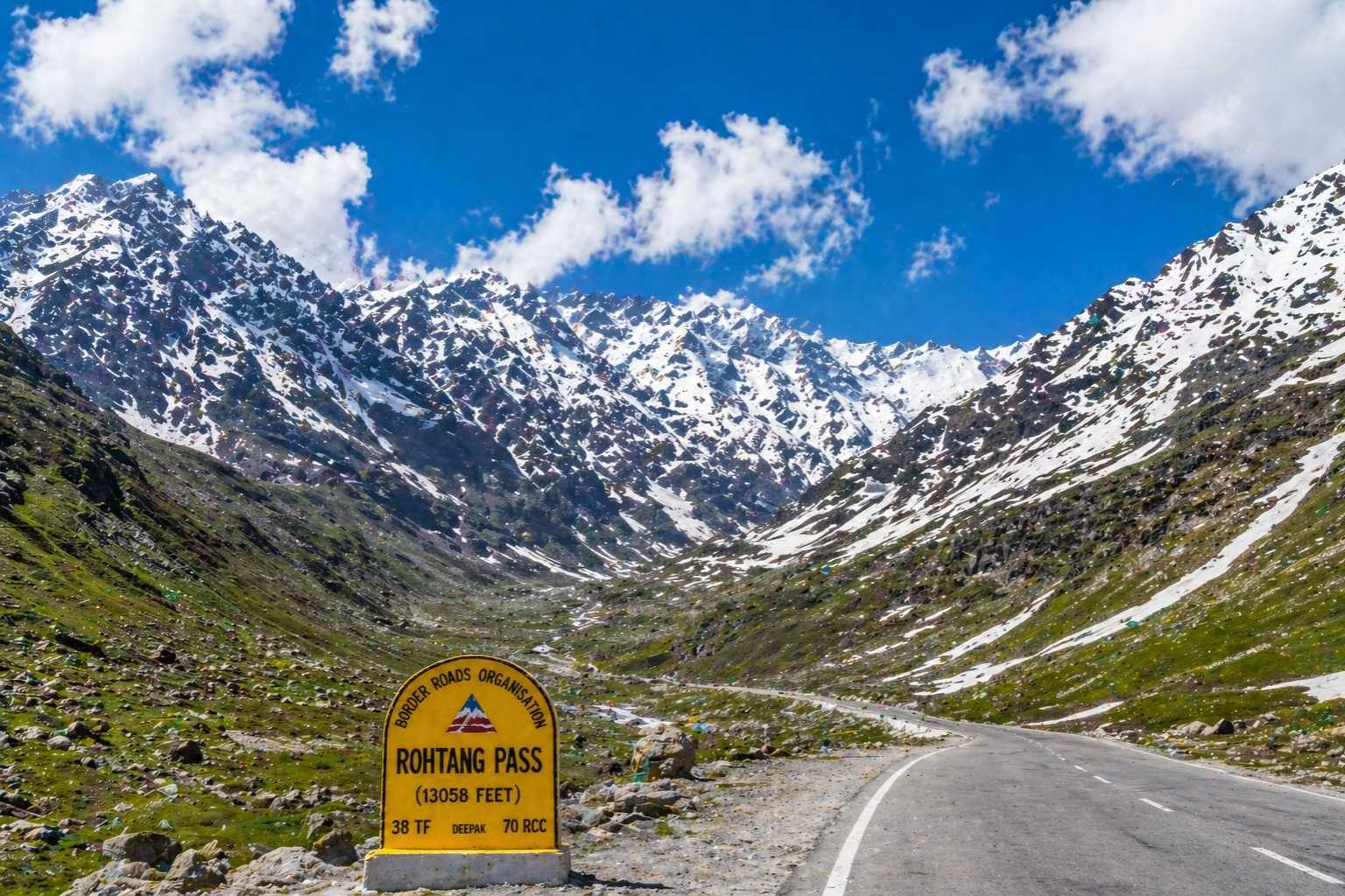 Shimla Manali Deluxe